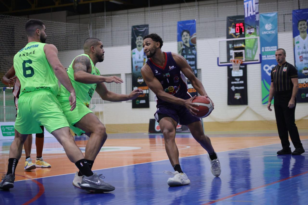 Brusque vence o Blumenau no quadrangular final do Catarinense